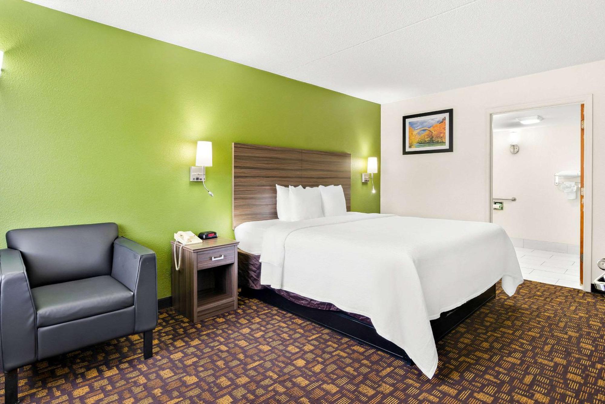 Quality Inn Salem - I-81 Exterior photo