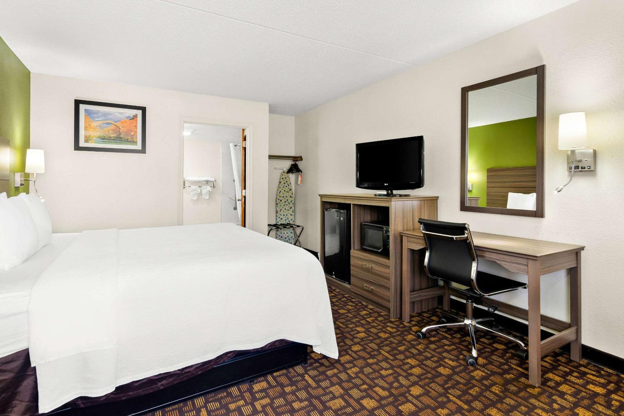 Quality Inn Salem - I-81 Exterior photo